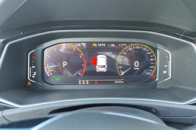 Used Volkswagen T-ROC 2022 280TSI DSG Two-Wheel Drive Comfort PLUS Instrument Cluster