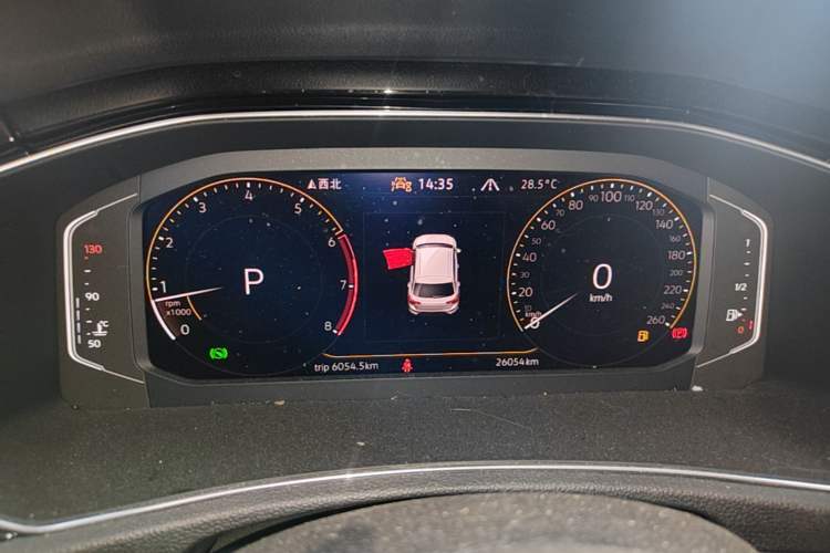 Used Volkswagen T-ROC 2022 280TSI DSG Two-Wheel Drive Comfort PLUS Instrument Cluster