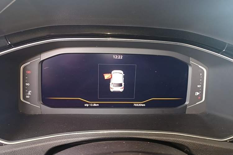 Used Volkswagen T-ROC 2022 280TSI DSG Two-Wheel Drive Comfort PLUS Instrument Cluster