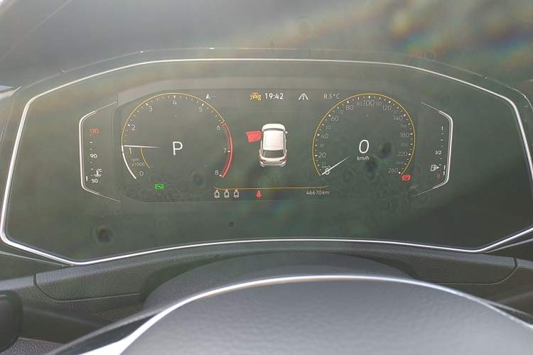 Used Volkswagen T-ROC 2022 280TSI DSG Two-Wheel Drive Comfort PLUS Instrument Cluster