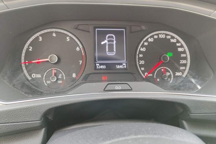 Used Volkswagen T-ROC 2022 280TSI DSG Two-Wheel Drive Elite PLUS Instrument Cluster