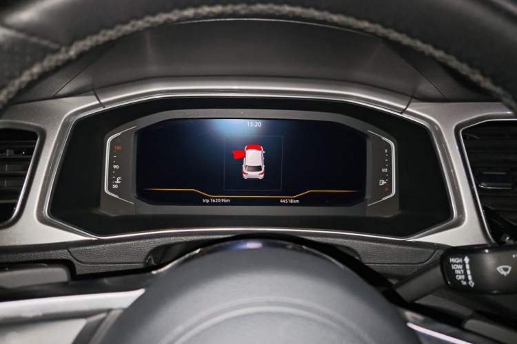 Used Volkswagen T-ROC 2022 280TSI DSG Two-Wheel Drive R-Line Pro PLUS Instrument Cluster