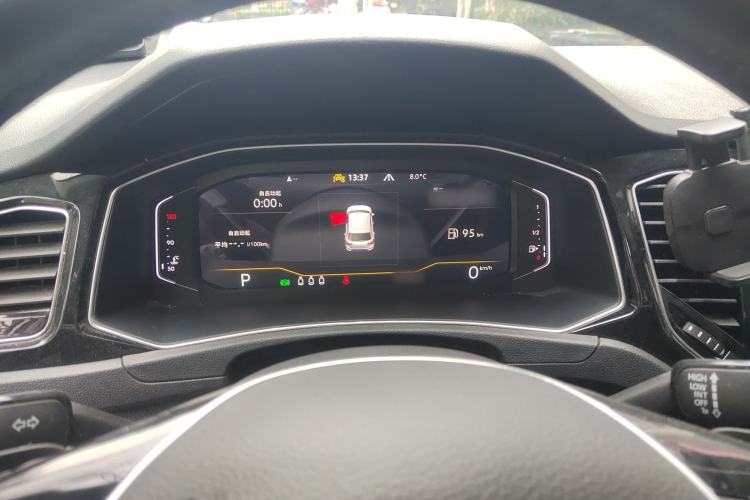 Used Volkswagen T-ROC 2022 280TSI DSG Two-Wheel Drive Comfort PLUS Instrument Cluster