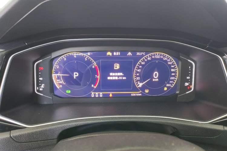 Used Volkswagen T-ROC 2022 280TSI DSG Two-Wheel Drive Comfort PLUS Instrument Cluster