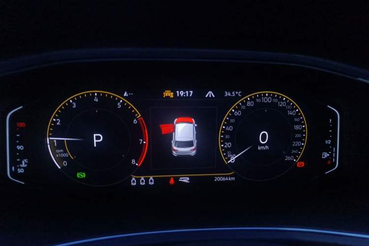 Used Volkswagen T-ROC 2022 280TSI DSG Two-Wheel Drive R-Line Pro PLUS Instrument Cluster