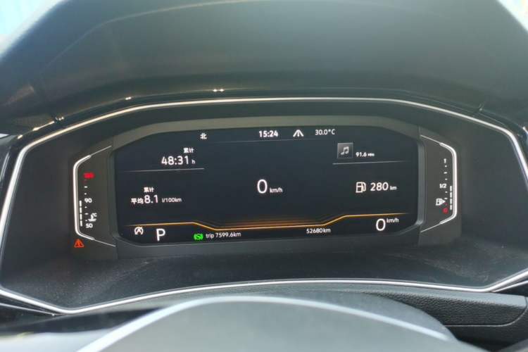 Used Volkswagen T-ROC 2022 280TSI DSG Two-Wheel Drive Comfort PLUS Instrument Cluster