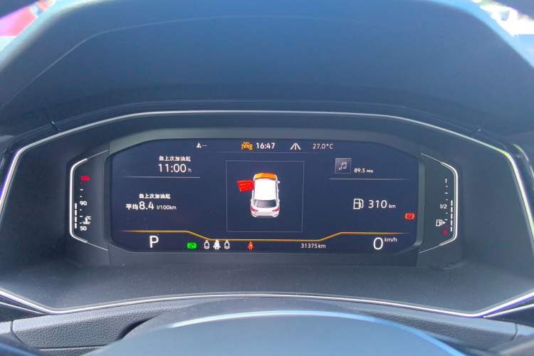 Used Volkswagen T-ROC 2022 280TSI DSG Two-Wheel Drive Comfort PLUS Instrument Cluster