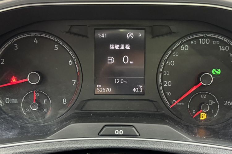 Used Volkswagen T-ROC 2022 280TSI DSG Two-Wheel Drive Elite PLUS Interior 1