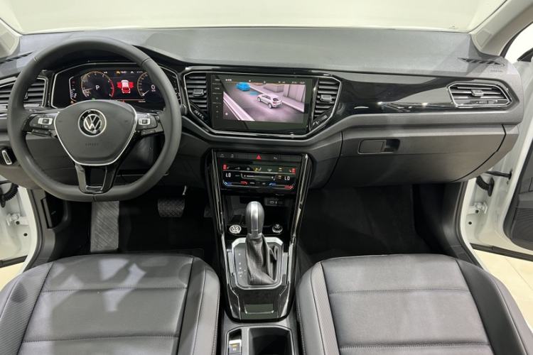 Used Volkswagen T-ROC 2022 280TSI DSG Two-Wheel Drive Comfort PLUS Interior 2