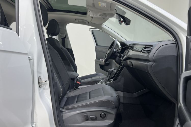 Used Volkswagen T-ROC 2022 280TSI DSG Two-Wheel Drive Comfort PLUS Interior 7