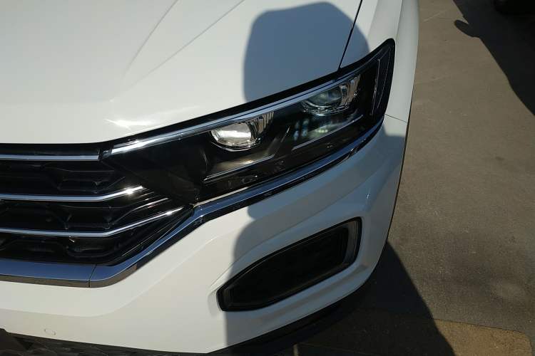 Used Volkswagen T-ROC 2022 280TSI DSG Two-Wheel Drive Comfort PLUS Left Front Headlight
