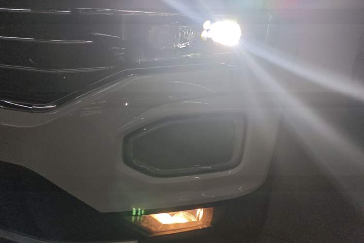 Used Volkswagen T-ROC 2022 280TSI DSG Two-Wheel Drive Elite PLUS Left Front Headlight