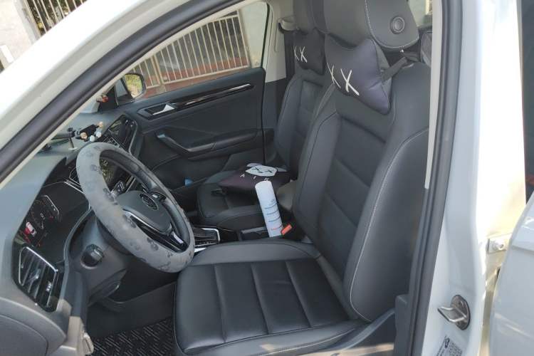 Used Volkswagen T-ROC 2022 280TSI DSG Two-Wheel Drive Comfort PLUS Left Front Seat