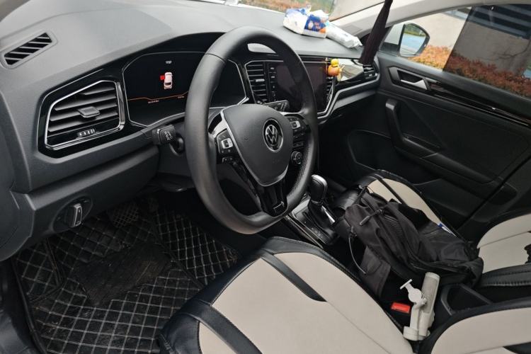 Used Volkswagen T-ROC 2022 280TSI DSG Two-Wheel Drive Comfort PLUS Left Front Seat