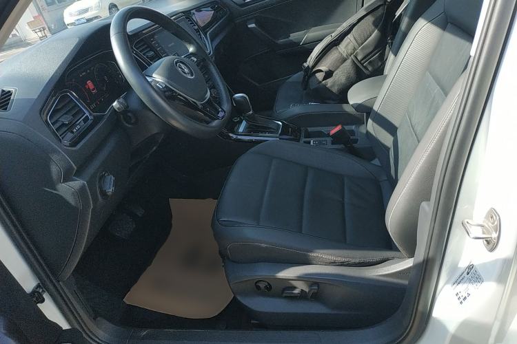 Used Volkswagen T-ROC 2022 280TSI DSG Two-Wheel Drive Comfort PLUS Left Front Seat