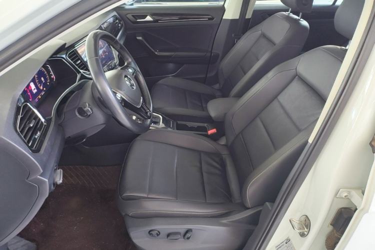 Used Volkswagen T-ROC 2022 280TSI DSG Two-Wheel Drive Comfort PLUS Left Front Seat