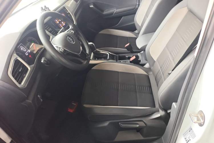 Used Volkswagen T-ROC 2022 280TSI DSG Two-Wheel Drive Elite PLUS Left Front Seat