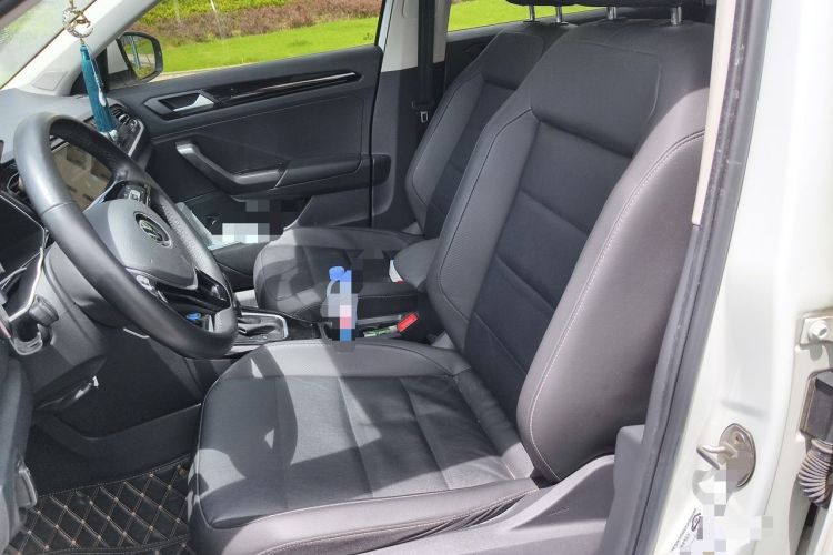 Used Volkswagen T-ROC 2022 280TSI DSG Two-Wheel Drive Comfort PLUS Left Front Seat