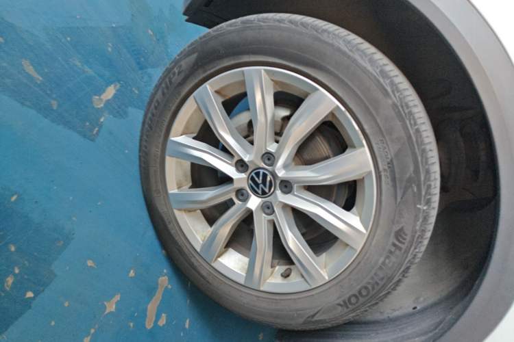 Used Volkswagen T-ROC 2022 280TSI DSG Two-Wheel Drive Elite PLUS Left Front Wheel Hub
