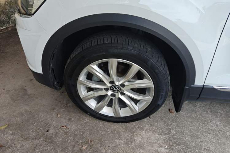Used Volkswagen T-ROC 2022 280TSI DSG Two-Wheel Drive Elite PLUS Left Front Wheel Hub