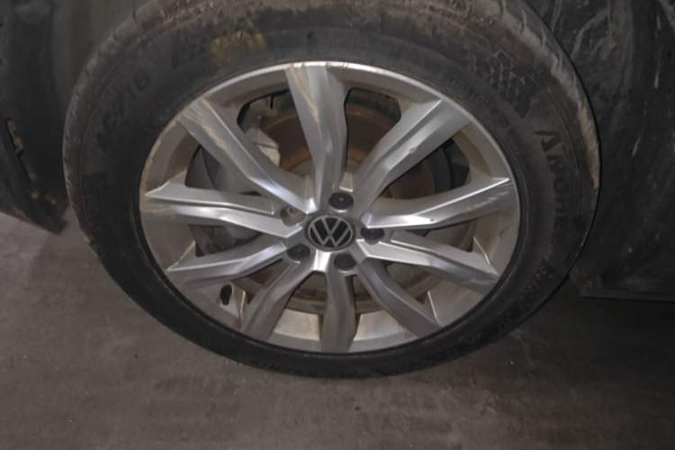 Used Volkswagen T-ROC 2022 280TSI DSG Two-Wheel Drive Elite PLUS Left Front Wheel Hub