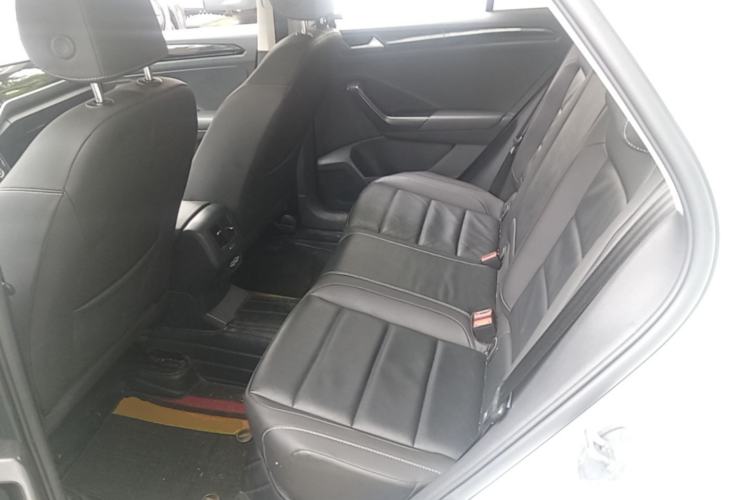 Used Volkswagen T-ROC 2022 280TSI DSG Two-Wheel Drive Comfort PLUS Left Rear Seat