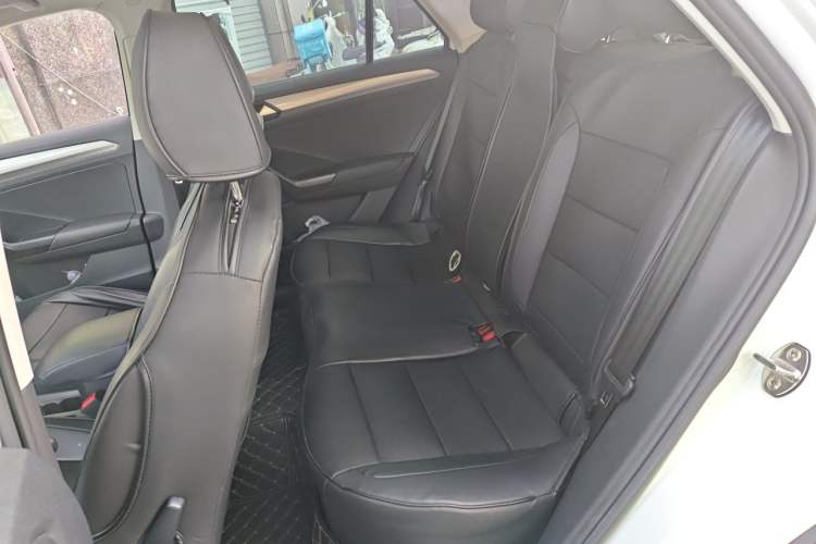 Used Volkswagen T-ROC 2022 280TSI DSG Two-Wheel Drive Elite PLUS Left Rear Seat