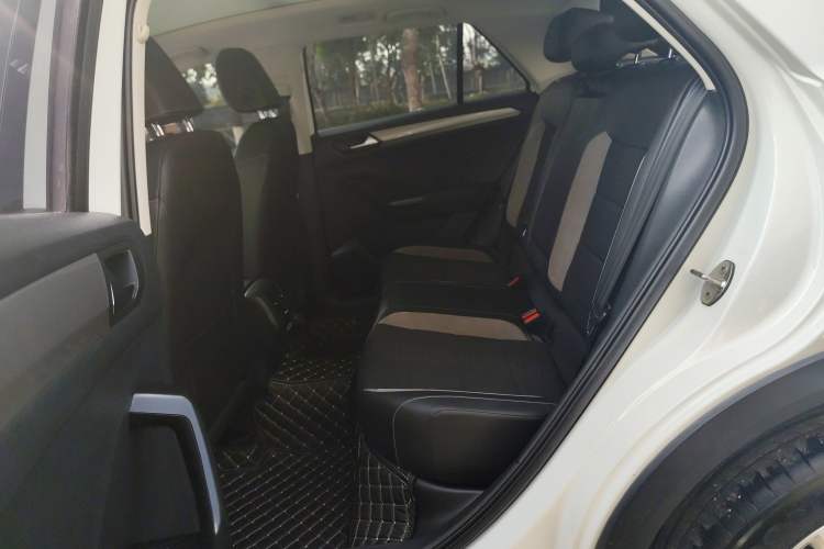 Used Volkswagen T-ROC 2022 280TSI DSG Two-Wheel Drive Elite PLUS Left Rear Seat