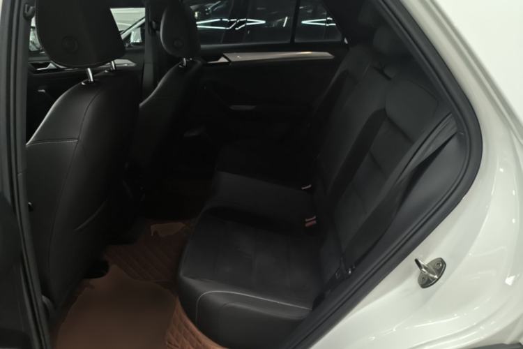 Used Volkswagen T-ROC 2022 280TSI DSG Two-Wheel Drive R-Line Pro PLUS Left Rear Seat