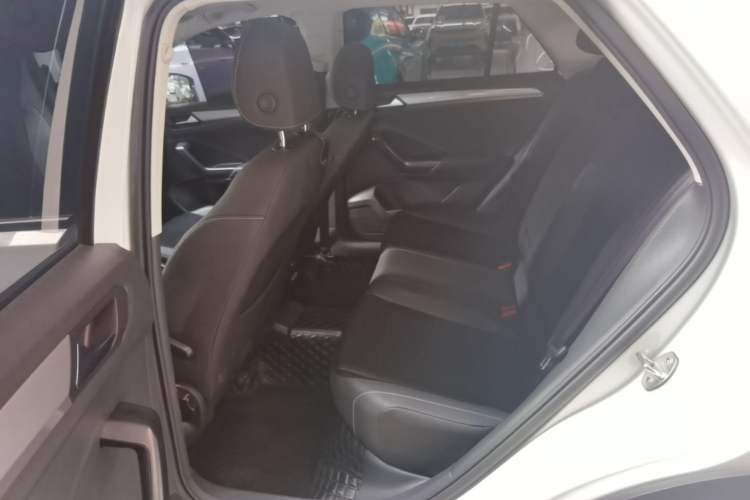 Used Volkswagen T-ROC 2022 280TSI DSG Two-Wheel Drive Elite PLUS Left Rear Seat