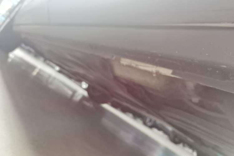 Used Volkswagen T-ROC 2022 280TSI DSG Two-Wheel Drive Elite PLUS Left Side Sill