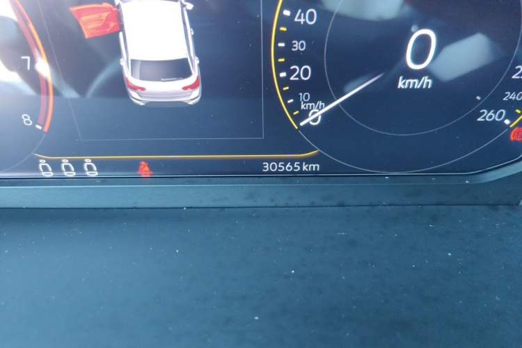 Used Volkswagen T-ROC 2022 280TSI DSG Two-Wheel Drive Comfort PLUS Odometer Close Up