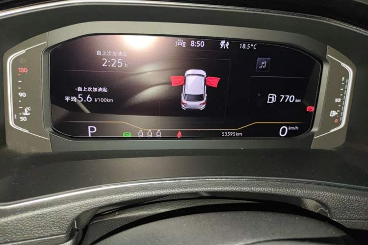 Used Volkswagen T-ROC 2022 280TSI DSG Two-Wheel Drive Comfort PLUS Odometer Close Up