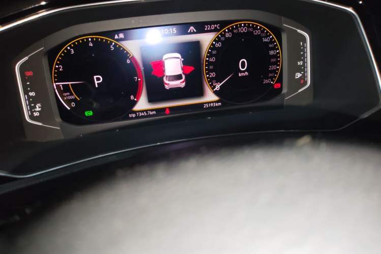 Used Volkswagen T-ROC 2022 280TSI DSG Two-Wheel Drive Comfort PLUS Odometer Close Up