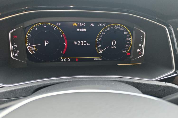 Used Volkswagen T-ROC 2022 280TSI DSG Two-Wheel Drive Comfort PLUS Odometer Close Up
