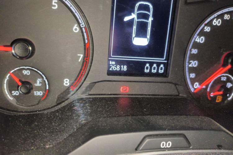 Used Volkswagen T-ROC 2022 280TSI DSG Two-Wheel Drive Elite PLUS Odometer Close Up