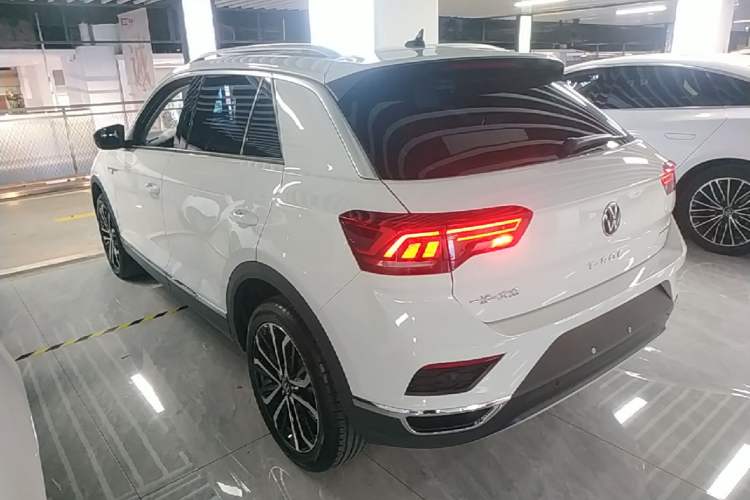 Used Volkswagen T-ROC 2022 280TSI DSG Two-Wheel Drive Comfort PLUS Rear Left 45 Deg