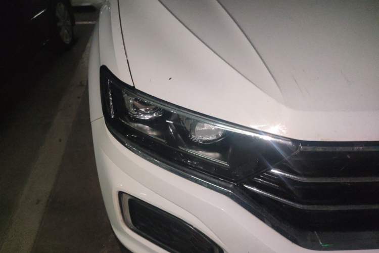 Used Volkswagen T-ROC 2022 280TSI DSG Two-Wheel Drive Elite PLUS Right Front Headlight