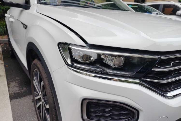 Used Volkswagen T-ROC 2022 280TSI DSG Two-Wheel Drive Comfort PLUS Right Front Headlight