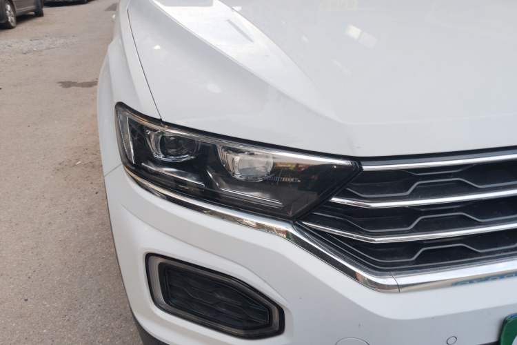 Used Volkswagen T-ROC 2022 280TSI DSG Two-Wheel Drive Comfort PLUS Right Front Headlight