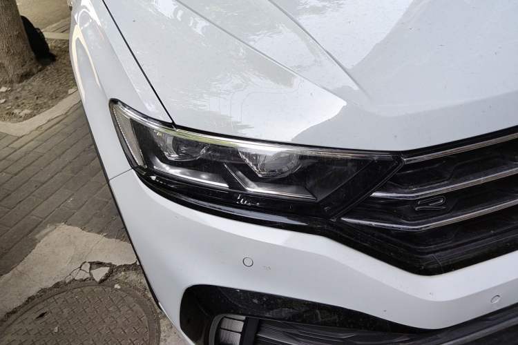 Used Volkswagen T-ROC 2022 280TSI DSG Two-Wheel Drive R-Line Pro PLUS Right Front Headlight