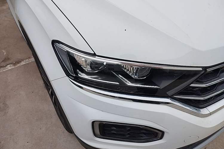 Used Volkswagen T-ROC 2022 280TSI DSG Two-Wheel Drive Elite PLUS Right Front Headlight