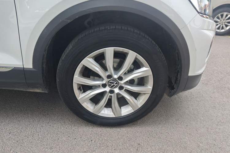 Used Volkswagen T-ROC 2022 280TSI DSG Two-Wheel Drive Elite PLUS Right Front Wheel Hub