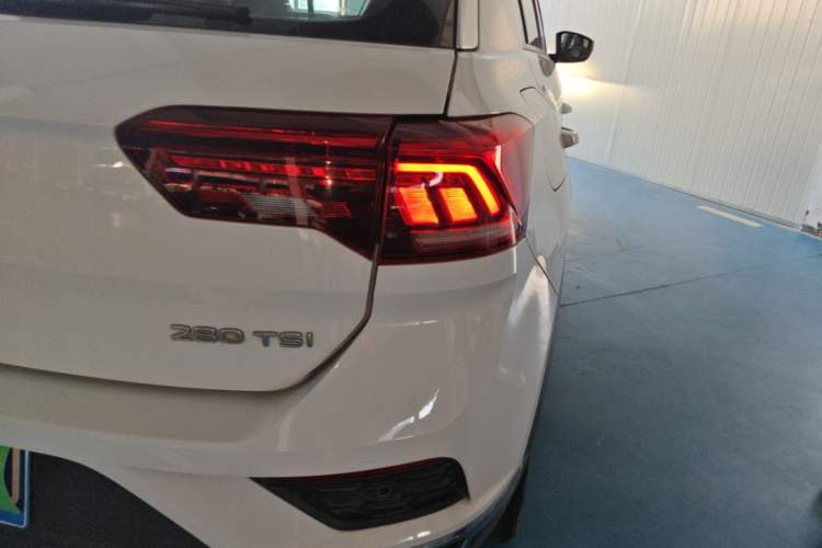 Used Volkswagen T-ROC 2022 280TSI DSG Two-Wheel Drive Elite PLUS Right Rear Taillight