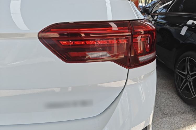 Used Volkswagen T-ROC 2022 280TSI DSG Two-Wheel Drive Elite PLUS Right Rear Taillight