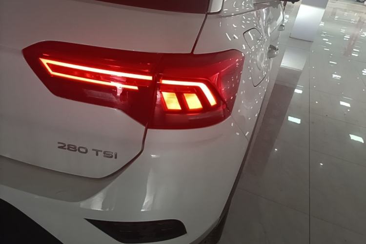 Used Volkswagen T-ROC 2022 280TSI DSG Two-Wheel Drive Comfort PLUS Right Rear Taillight