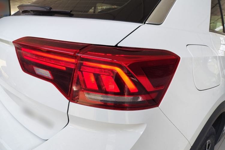 Used Volkswagen T-ROC 2022 280TSI DSG Two-Wheel Drive Comfort PLUS Right Rear Taillight