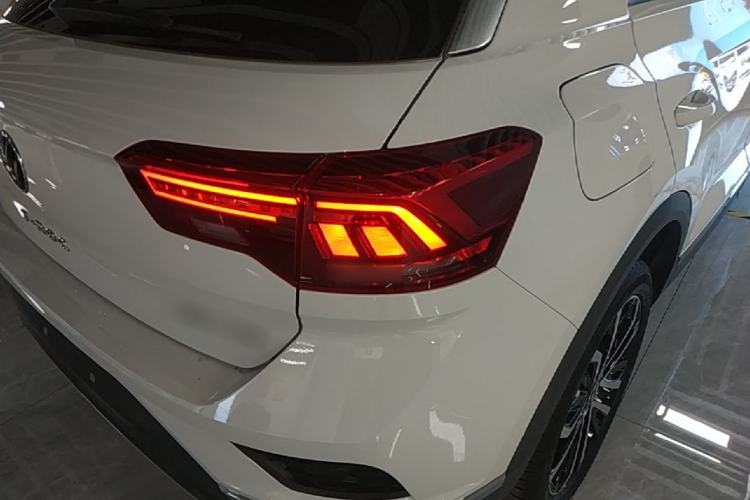 Used Volkswagen T-ROC 2022 280TSI DSG Two-Wheel Drive Comfort PLUS Right Rear Taillight