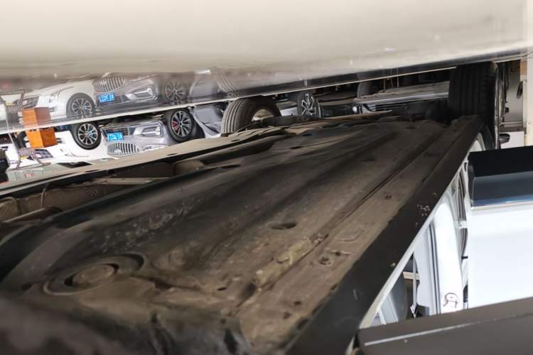 Used Volkswagen T-ROC 2022 280TSI DSG Two-Wheel Drive Elite PLUS Right Side Sill