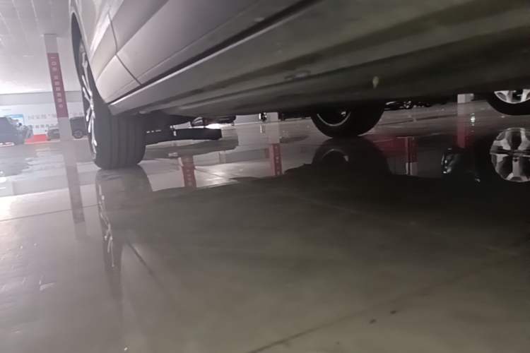 Used Volkswagen T-ROC 2022 280TSI DSG Two-Wheel Drive Comfort PLUS Right Side Sill